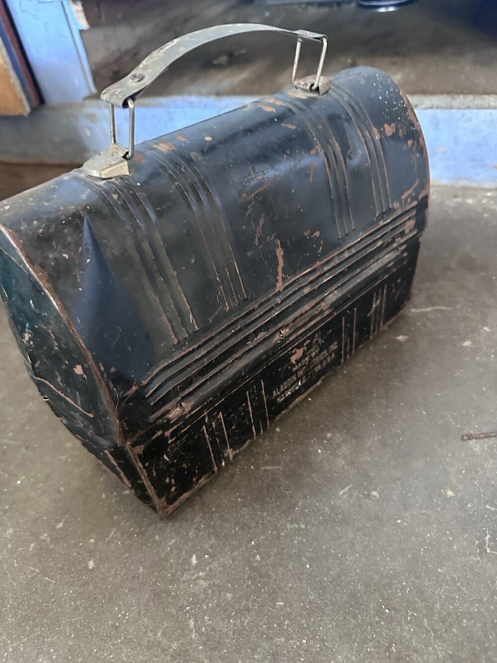 Vintage Aladdin Industries Black Metal Dome Top Lunch Box Pail Nashville TN